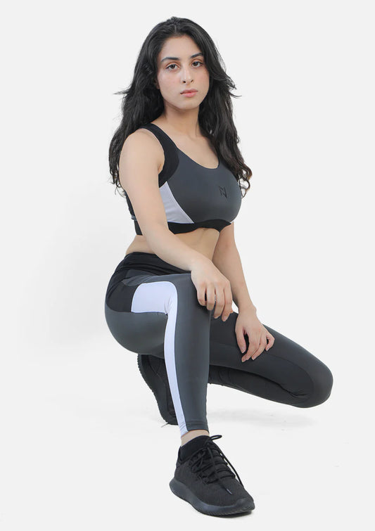 Aero Dry Rise Sports Bra